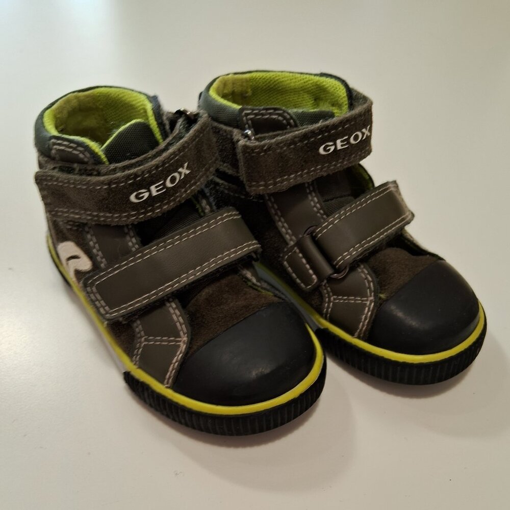 Geox First-steps Booties for Baby - Picture 2 of 11